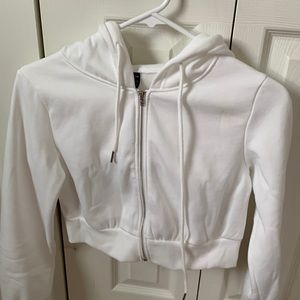xs Shein white cropped zip up